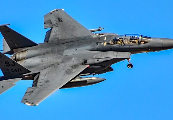 89-0471_McDonnell_Douglas_F-15E_Strike_Eagle_(41819235215) (1)